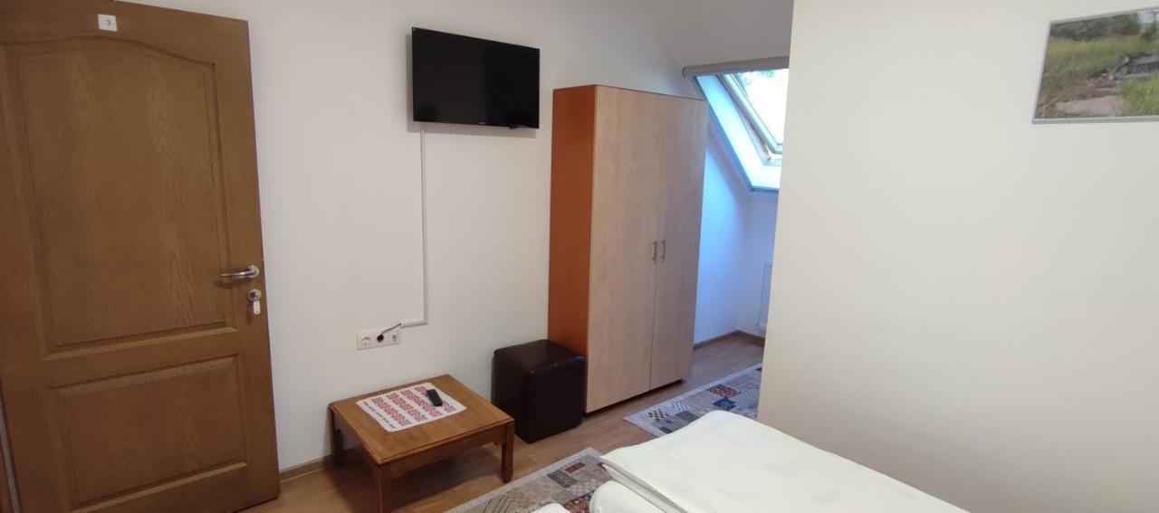 Olt-Part Vendeghaz Hotell BaileTusnad Eksteriør bilde