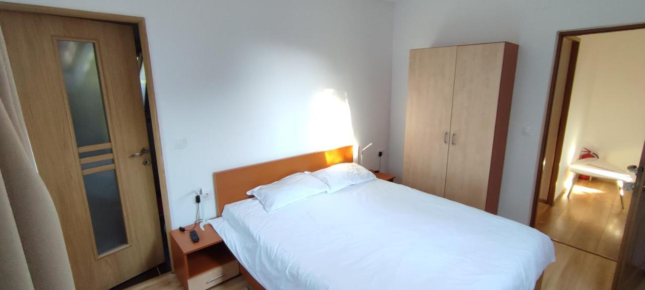 Olt-Part Vendeghaz Hotell BaileTusnad Eksteriør bilde